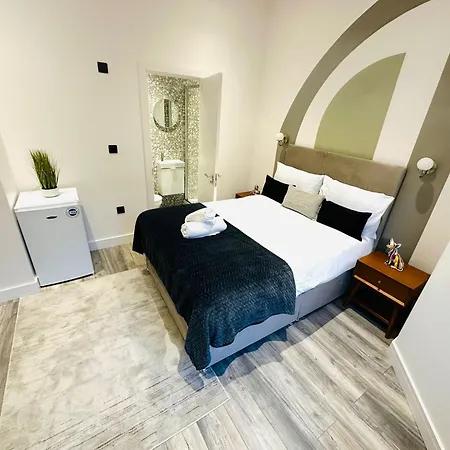 London Beautiful Suites Rooms Top Location